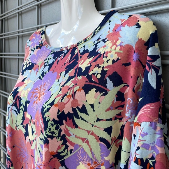 LLR 🌺 Hibiscus & Floral Printed Irma Tunic Top - Picture 2 of 11